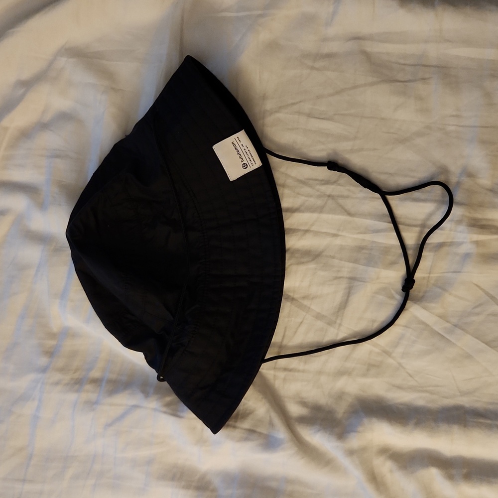 Lululemon Black Bucket Hat